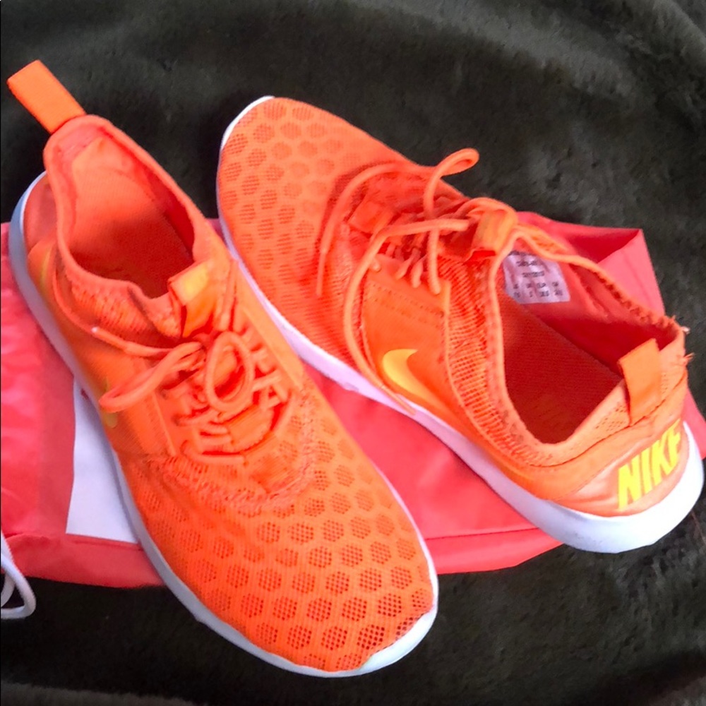 Nike juvenate